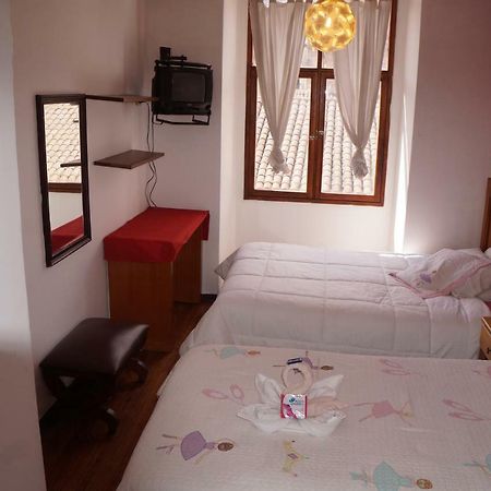 Hostal Quito Cultural Luaran gambar