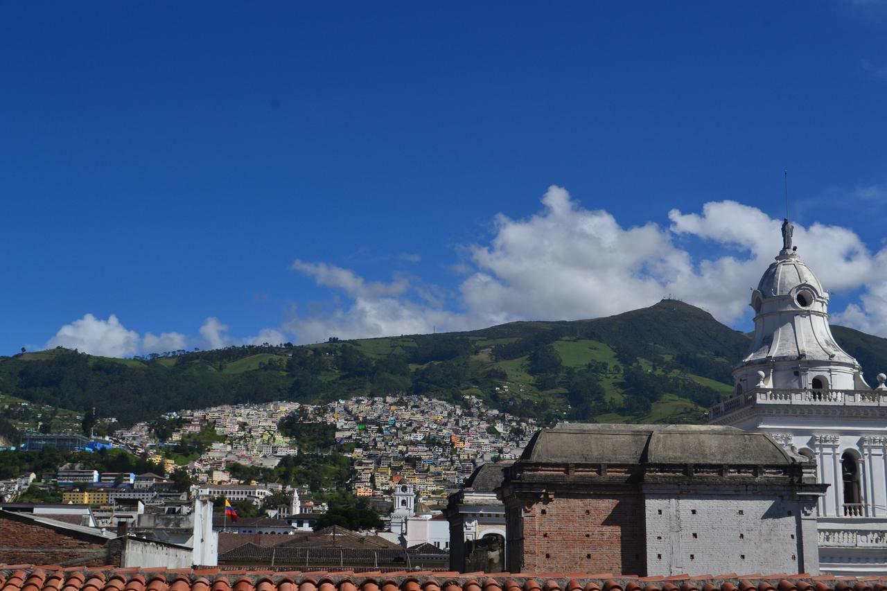 Hostal Quito Cultural Luaran gambar