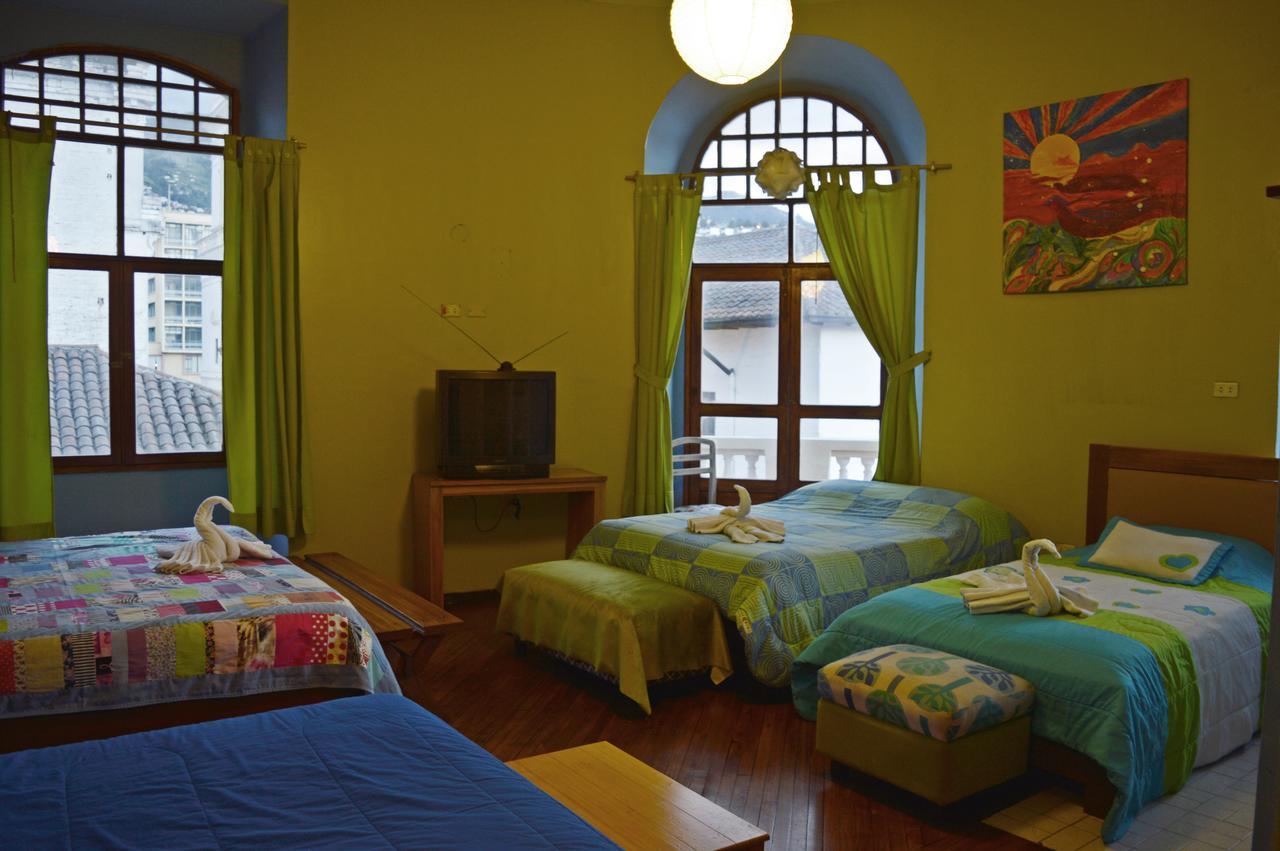 Hostal Quito Cultural Luaran gambar