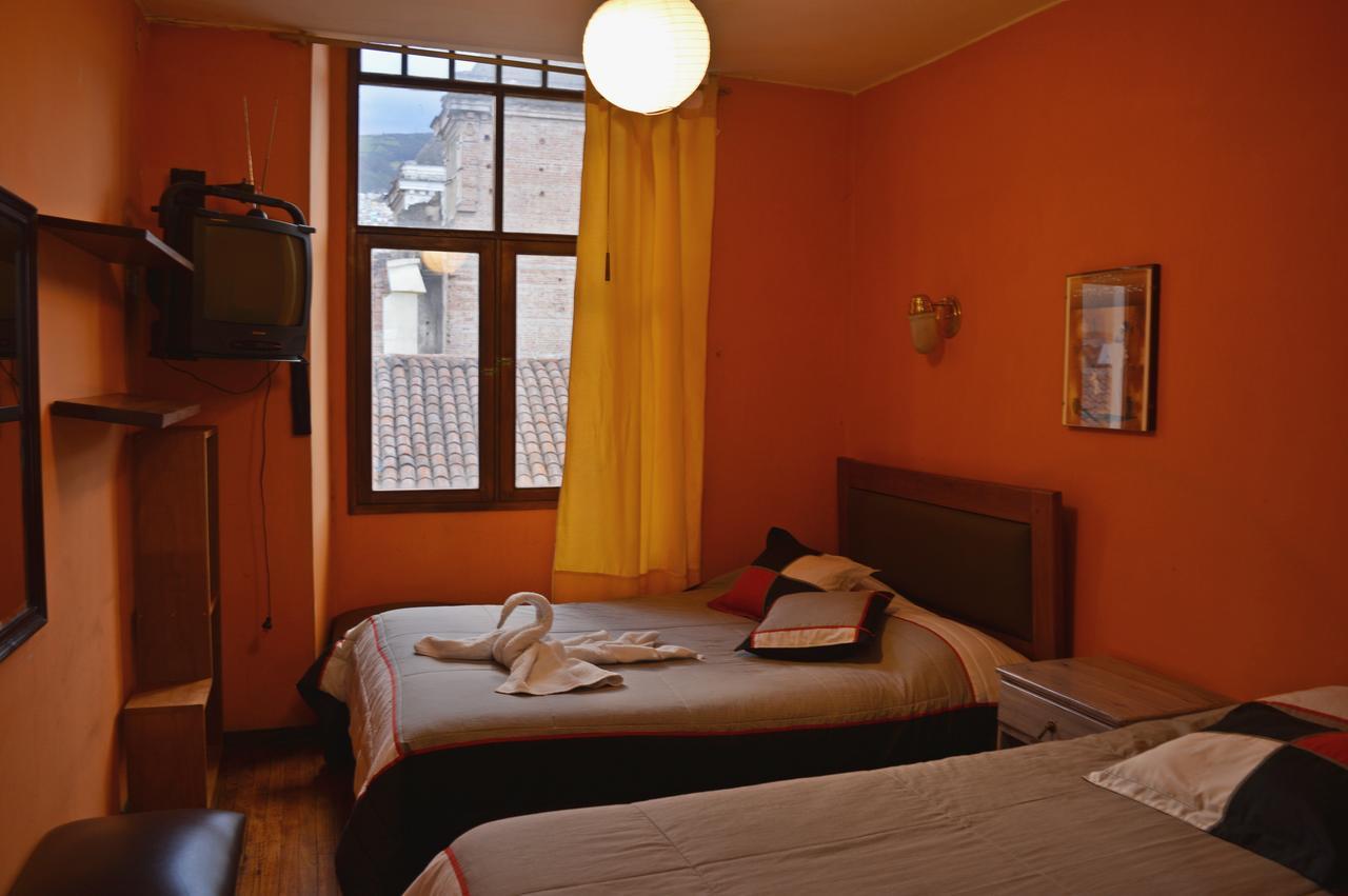 Hostal Quito Cultural Luaran gambar