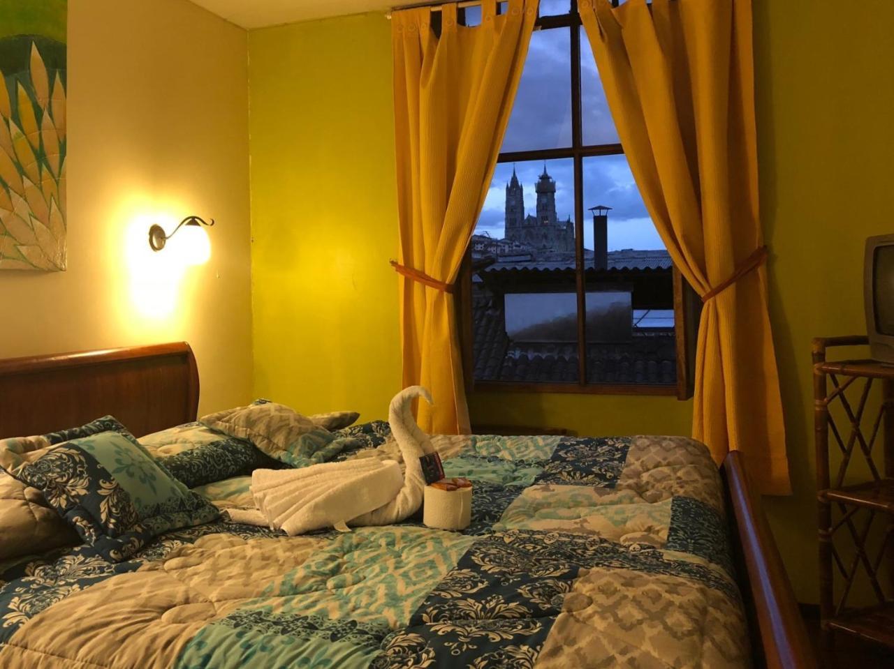 Hostal Quito Cultural Luaran gambar